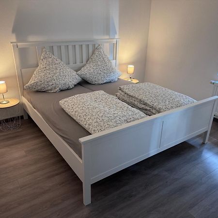 Ferienwohnung Direkt An Der Mosel Im Zentrum Von Zell 외부 사진