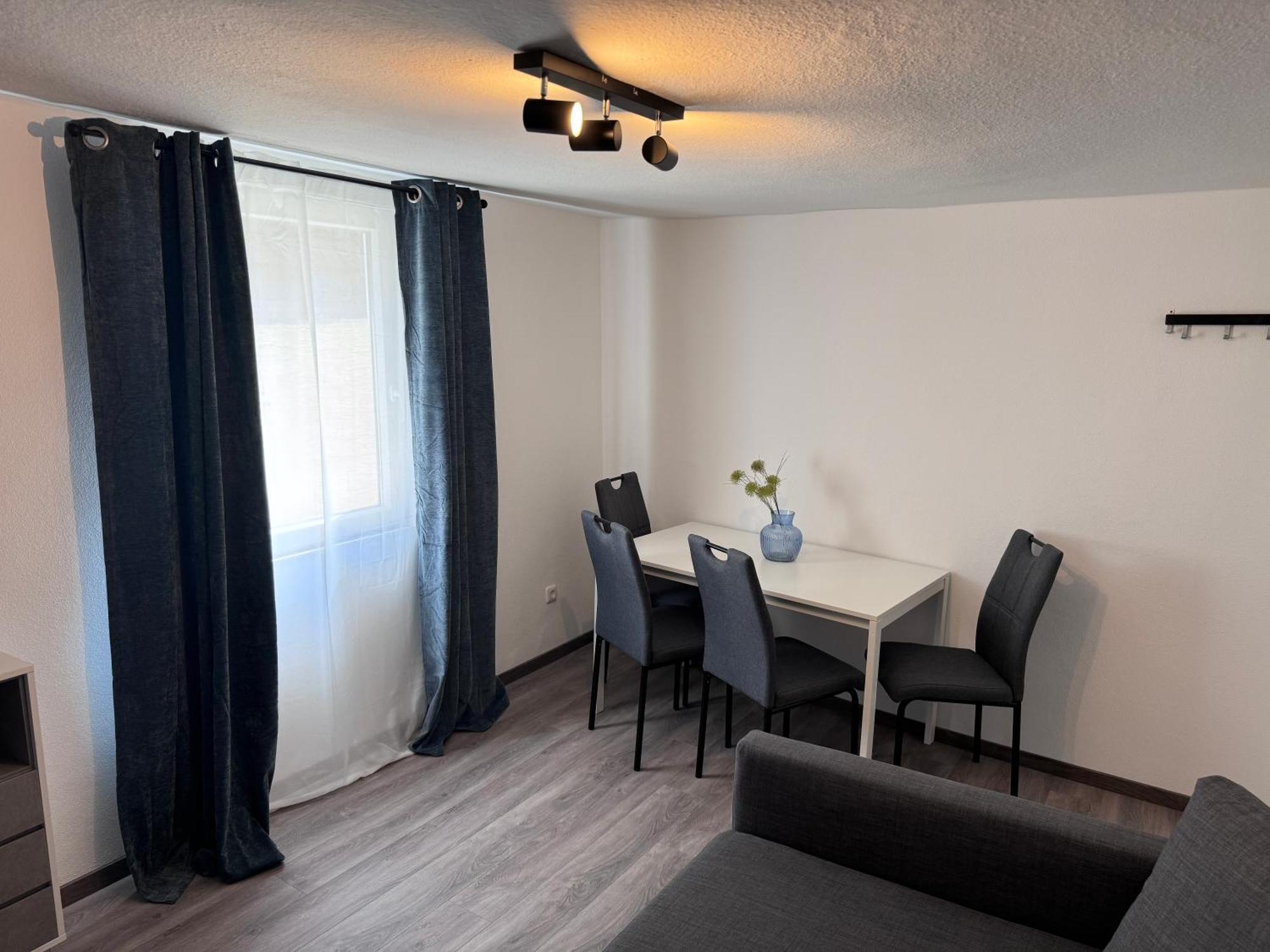 Ferienwohnung Direkt An Der Mosel Im Zentrum Von Zell 외부 사진